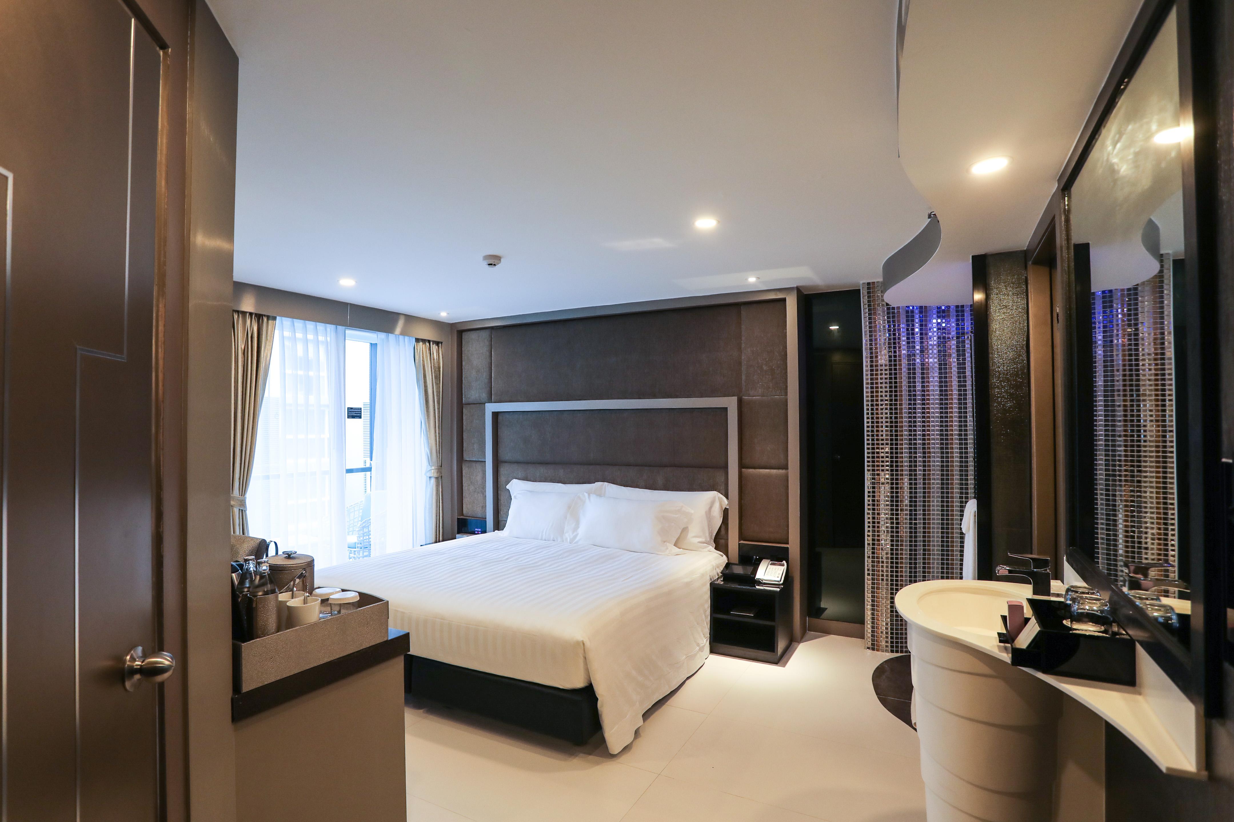 Azure Hotel Pattaya Exterior photo